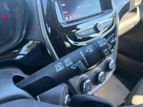 Used 2021 Chevrolet Spark LT FWD image 21