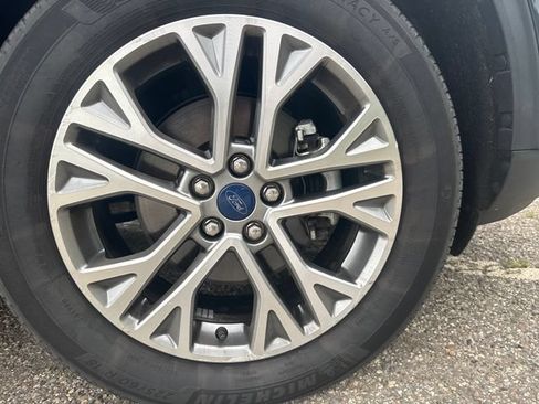 Certified 2022 Ford Escape SEL AWD/4WD image 13