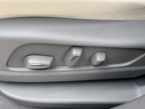 Certified 2024 Cadillac XT5 Premium Luxury FWD image 16