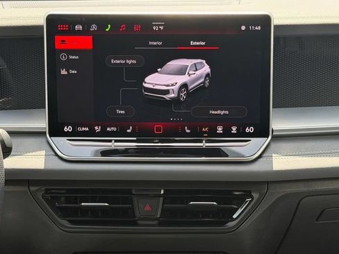 Certified 2026 Volkswagen Tiguan SE R-Line FWD image 17