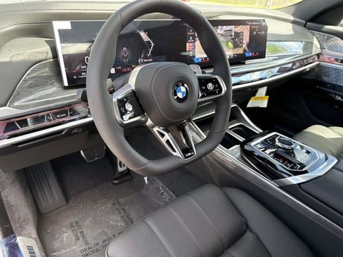 New 2025 BMW 760i xDrive AWD/4WD image 21