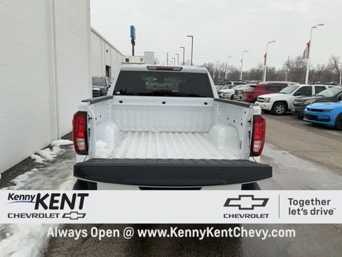 Used 2024 GMC Sierra 1500 Elevation image 8