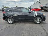 Used 2018 Nissan Rogue SV image 3