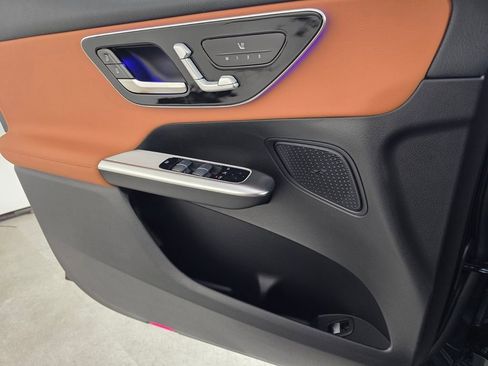 New 2026 Mercedes-Benz GLC 300 image 15