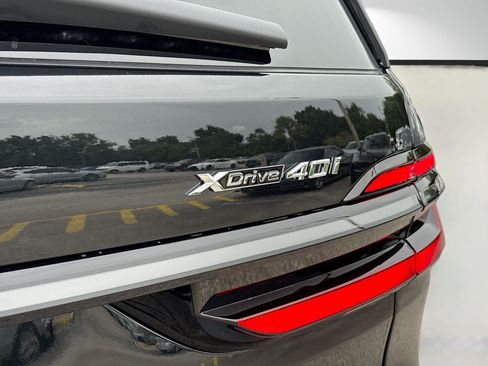 New 2027 BMW X7 xDrive40i w/ Executive Package AWD/4WD image 11