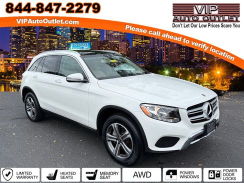 Used 2019 Mercedes-Benz GLC 300 4MATIC image 1