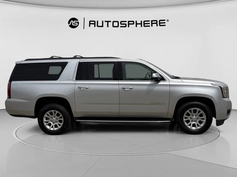 Used 2019 GMC Yukon XL SLT w/ Open Road Package RWD image 11