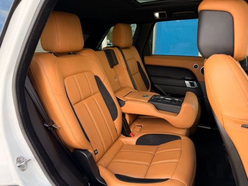 Used 2020 Land Rover Range Rover Sport HSE Dynamic image 37