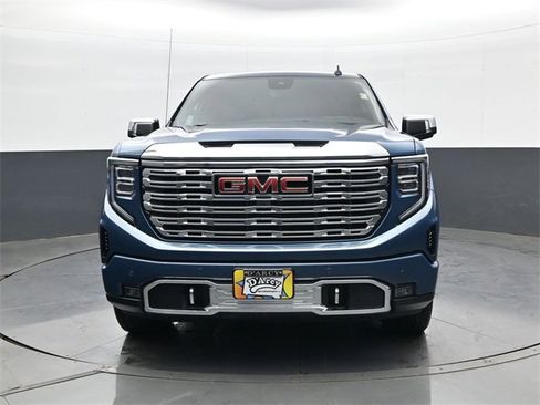 Used 2025 GMC Sierra 1500 Denali w/ Denali Reserve Package image 2