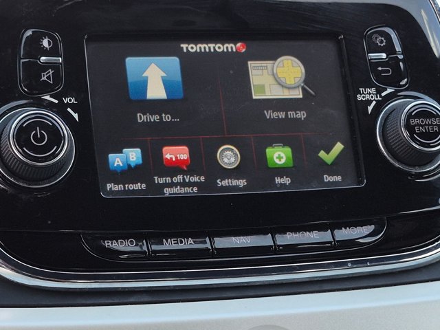 Used 2016 FIAT 500 e FWD image 5