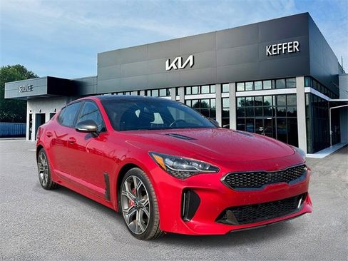 Certified 2021 Kia Stinger GT2 image 2