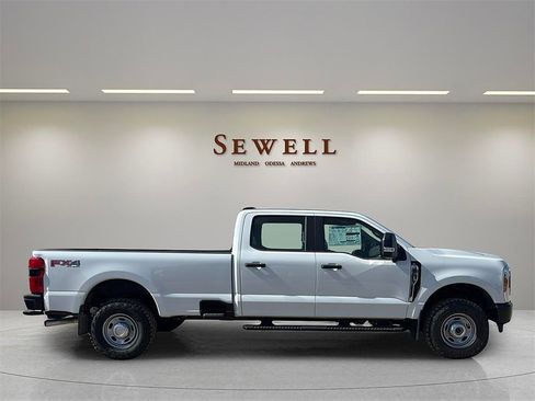 New 2025 Ford F250 XL w/ 360-Degree Camera Package image 6