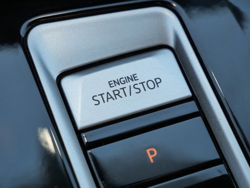 Used 2024 Volkswagen Atlas SE AWD/4WD image 27