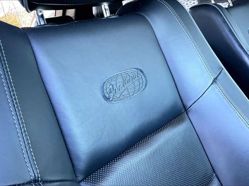 Used 2019 Jeep Grand Cherokee Overland image 29