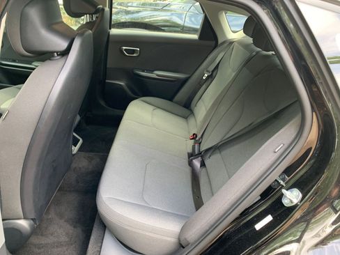 Used 2025 Kia K4 LXS image 35