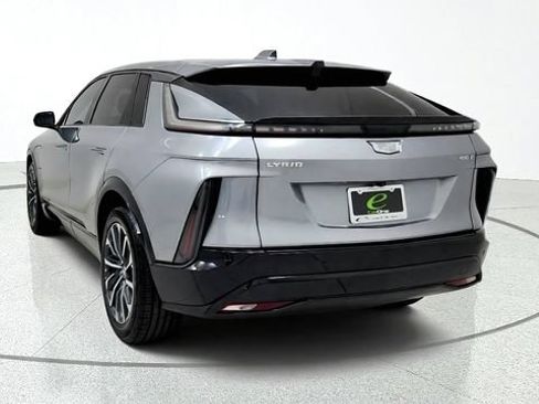Used 2024 Cadillac Lyriq Sport RWD image 7
