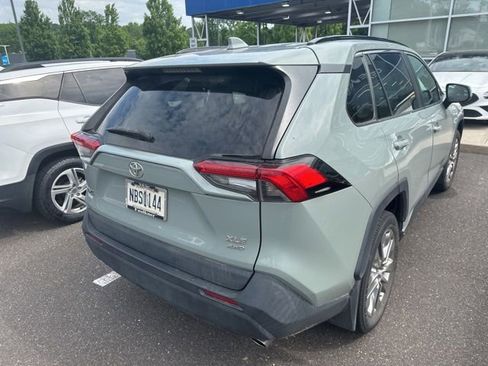 Used 2021 Toyota RAV4 XLE Premium AWD/4WD image 10