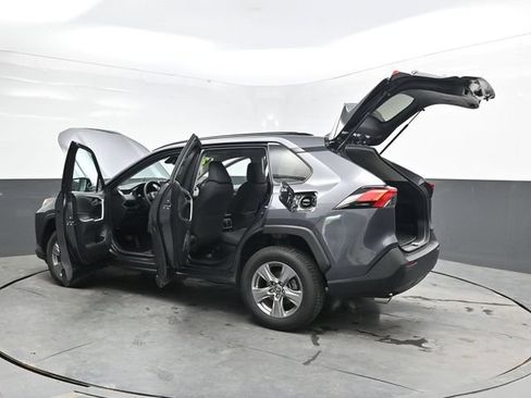 Used 2023 Toyota RAV4 LE AWD/4WD image 45