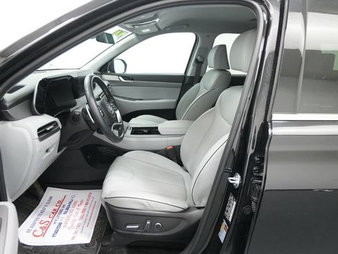 Used 2024 Hyundai Palisade SEL FWD image 14