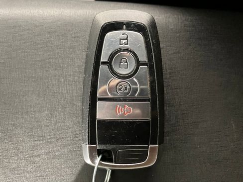 Used 2023 Ford Bronco Wildtrak image 33