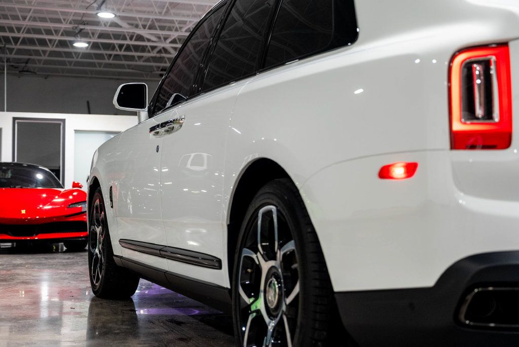 Used 2022 Rolls-Royce Cullinan Black Badge AWD/4WD image 15