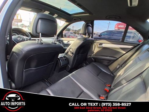Used 2013 Mercedes-Benz C 300 Sport image 15