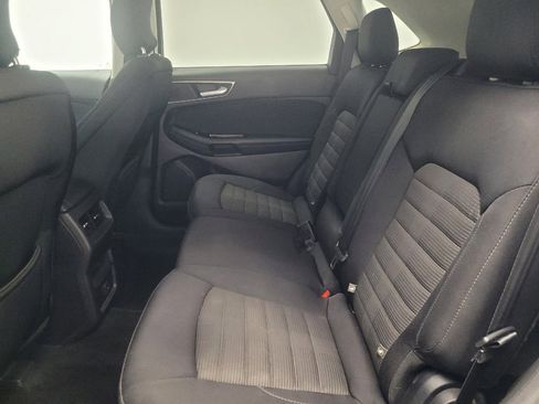 Used 2015 Ford Edge SEL AWD/4WD image 18