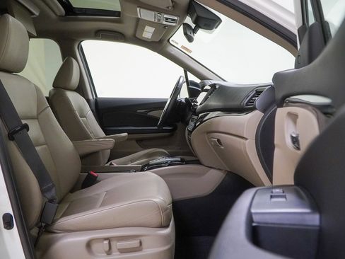 Used 2022 Honda Pilot Touring image 39