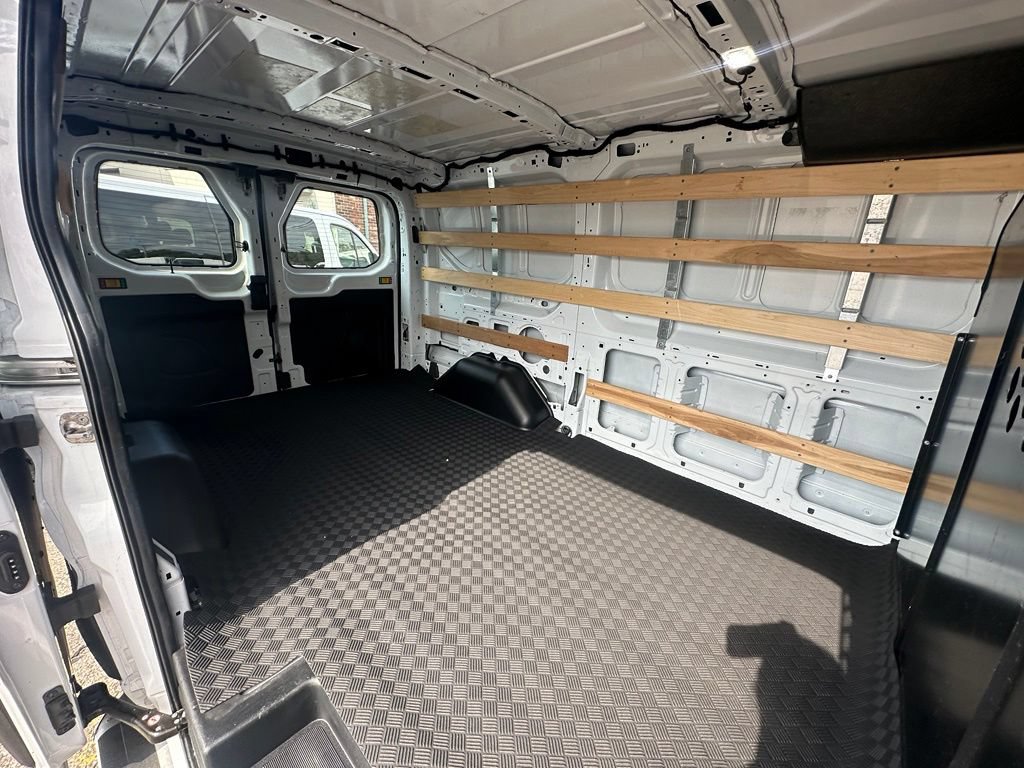 Used 2025 Ford Transit 250 Low Roof w/ Exterior Upgrade Package RWD image 5