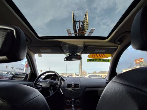 Used 2010 Mercedes-Benz C 300 Sedan image 28