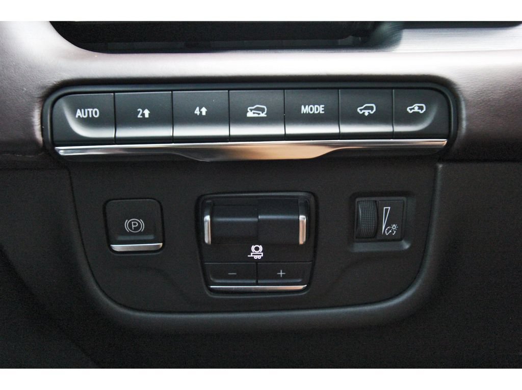 Used 2023 Cadillac Escalade Sport Platinum AWD/4WD image 20