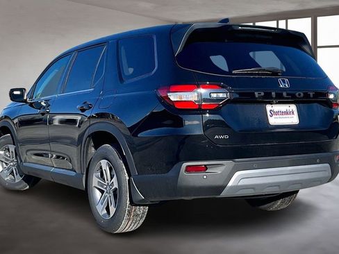New 2025 Honda Pilot EX-L image 3