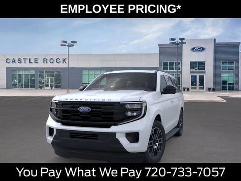 New 2026 Ford Expedition Active AWD/4WD image 2