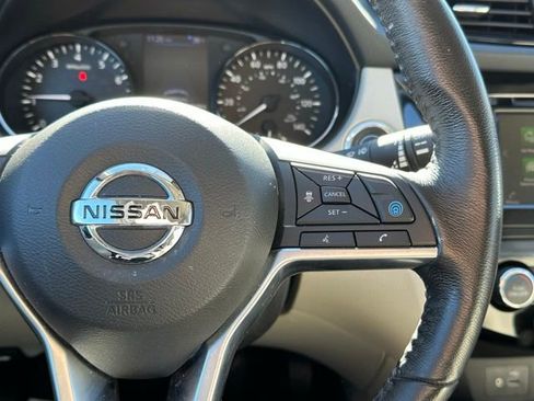 Used 2019 Nissan Rogue Sport SL w/ Premium Package image 23