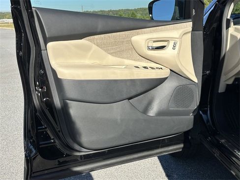 Certified 2024 Nissan Murano SL image 11