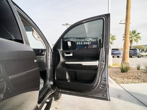 Used 2017 Toyota Tundra SR5 image 14