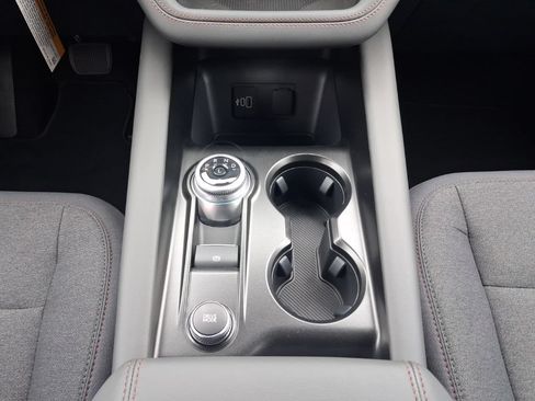 New 2026 Ford Explorer Active AWD/4WD image 12