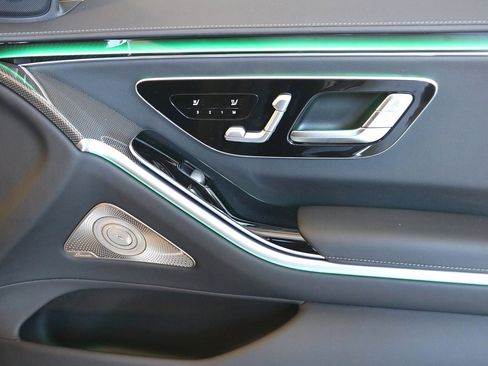 Used 2023 Mercedes-Benz S 500 4MATIC image 17