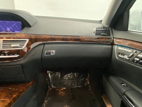 Used 2013 Mercedes-Benz S 550 4dr Sdn S550 4MATIC w/ Sport Pkg image 26