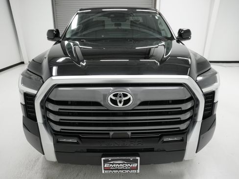 Used 2024 Toyota Tundra Limited image 2