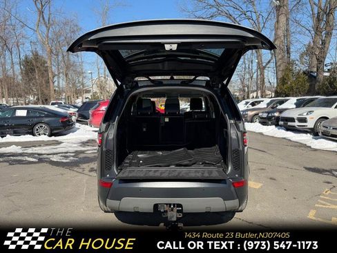 Used 2017 Land Rover Discovery First Edition image 19