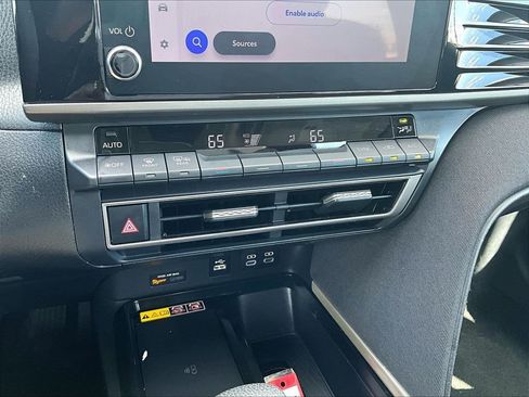 Used 2025 Toyota Camry LE FWD image 26