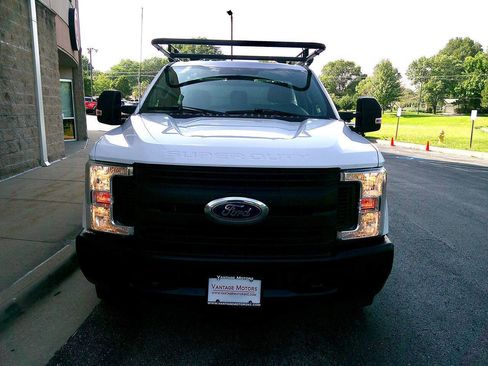 Used 2018 Ford F350 XL w/ Power Equipment Group RWD image 3