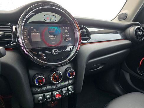 Used 2022 MINI Cooper S w/ Premium Package image 29