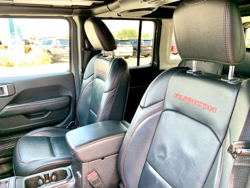 Used 2019 Jeep Wrangler Unlimited Rubicon AWD/4WD image 16