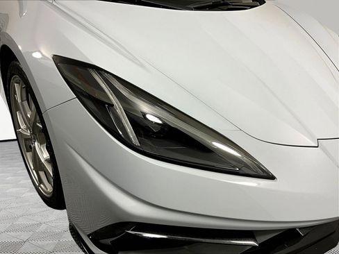 Used 2021 Chevrolet Corvette Stingray Preferred Cpe w/ Engine Appearance Package RWD image 27