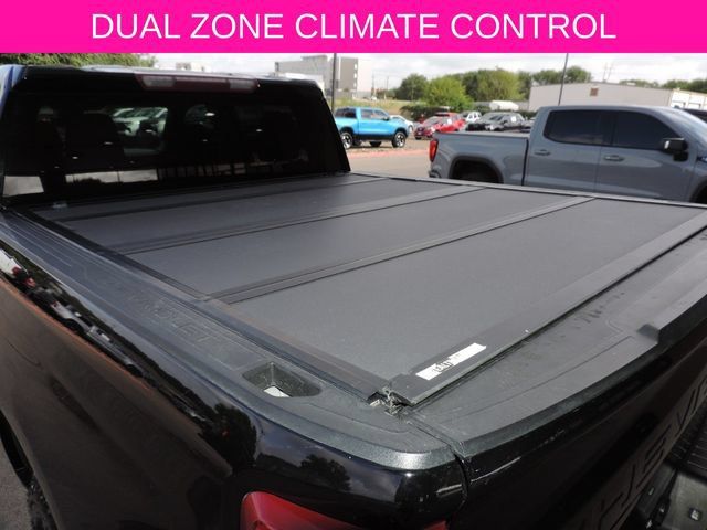 Used 2023 Chevrolet Silverado 1500 RST w/ Z71 Off-Road Package AWD/4WD image 19