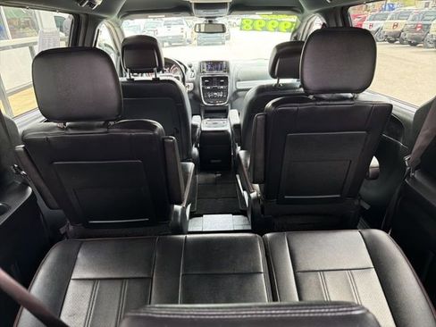 Used 2019 Dodge Grand Caravan GT image 14