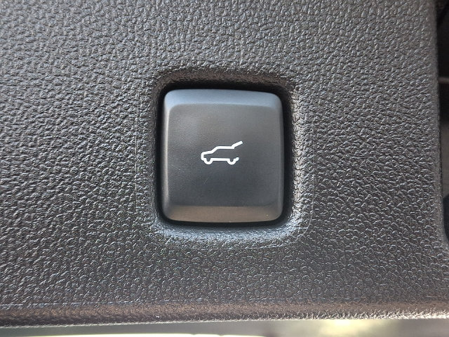 Certified 2025 Ford Escape ST-Line Select AWD/4WD image 31