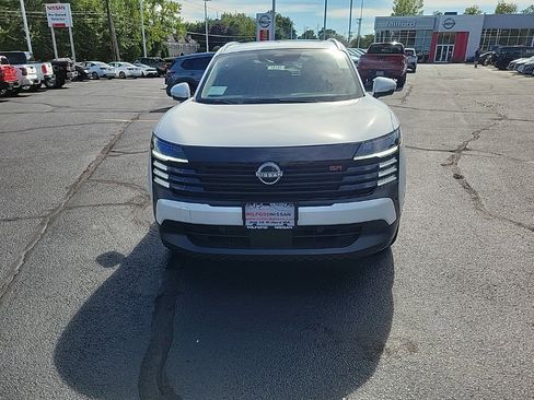 New 2025 Nissan Kicks SR w/ SR Premium Package image 8